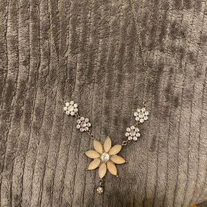 Flower costume necklace